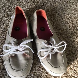 Vans cute flats!